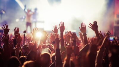 Ilustrasi Izin Usaha EO Konser Musik