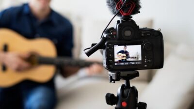 Ilustrasi Cover Lagu bisa kena Denda