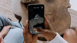 Ilustrasi Aplikasi Sosial Media Tiktok