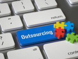 Tren Outsourcing dan Dampaknya terhadap Kualitas Produksi