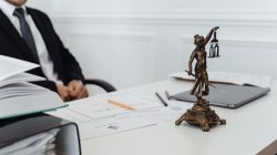 Peran Notaris dalam Legalitas Bisnis Panduan Lengkap untuk Pengusaha